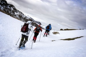 raquetas de nieve en picos de europa